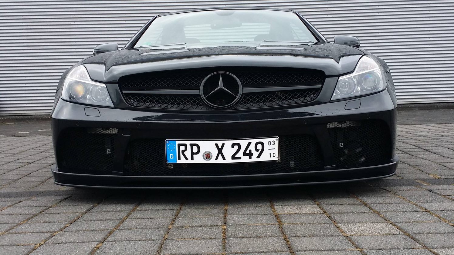 MB SL Black Edition, käsin rakennettu!